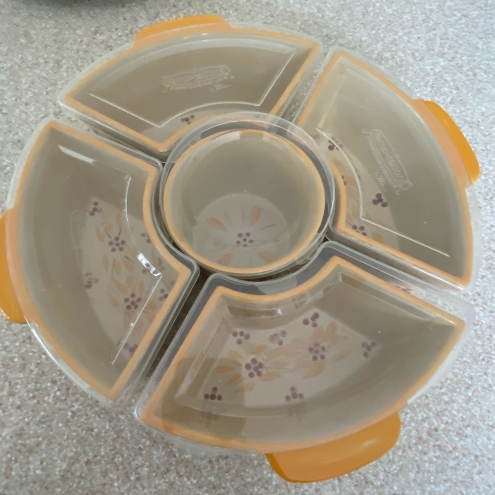 NEW MARKDOWN Temptations Old World Relish Tray With Individual Covers NWOT